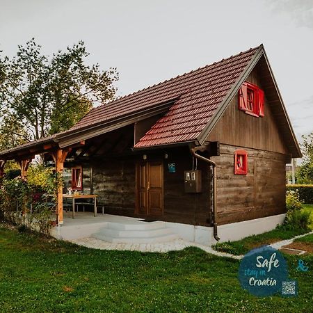Villa Kuca Za Odmor Lang Karlovac Exterior foto