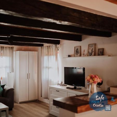 Villa Kuca Za Odmor Lang Karlovac Exterior foto